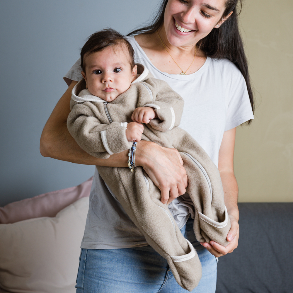 Der Baby Overall aus weichem Wollfleece ist sehr beliebt